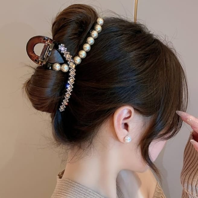 Pearl & Crystal Embellished Claw Hair Clip